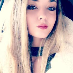 Meet your Posher, Kelli